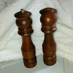 Vintage Woodcrest Creation Wood Pepper Grinder & Salt Shaker